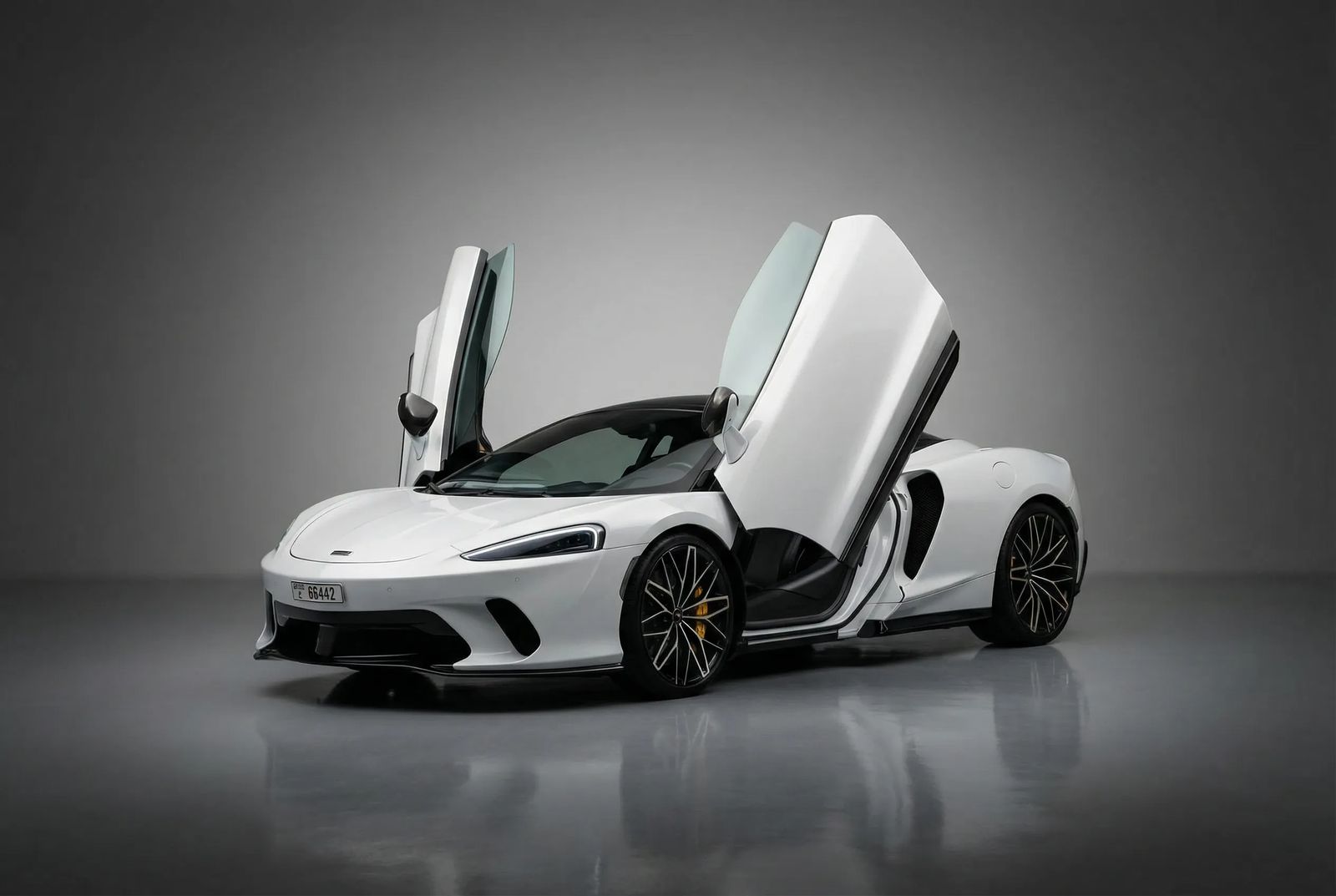 McLaren GT 2023