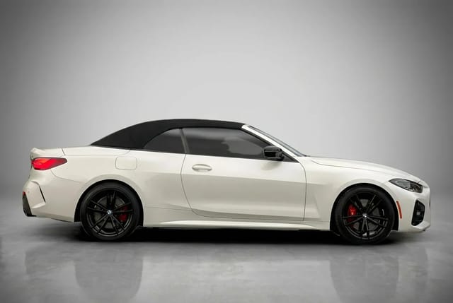 BMW 430i Convertible 2023 - Image 3