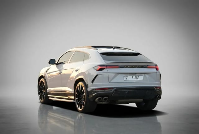 Lamborghini Urus 2020 - Image 2