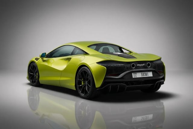McLaren Artura 2024 - Image 2
