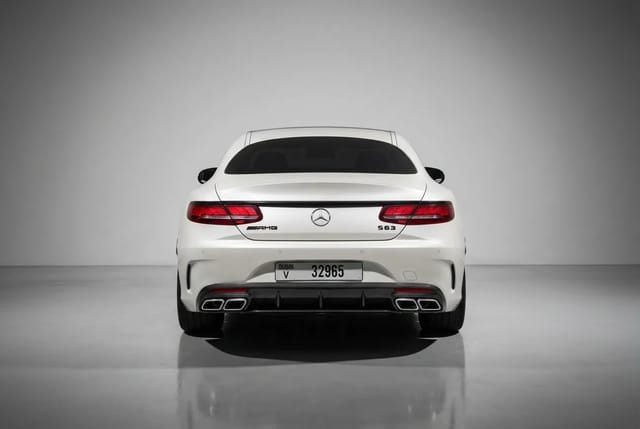 Mercedes AMG S63 2023 - Image 4