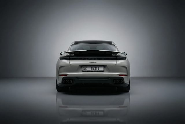 Porsche Panamera Turbo S E-Hybrid 2025 - Image 3