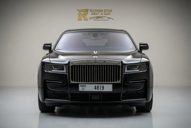 رولز رويس Ghost 2023