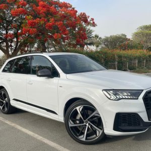 Audi Q7 Car Rental in Dubai