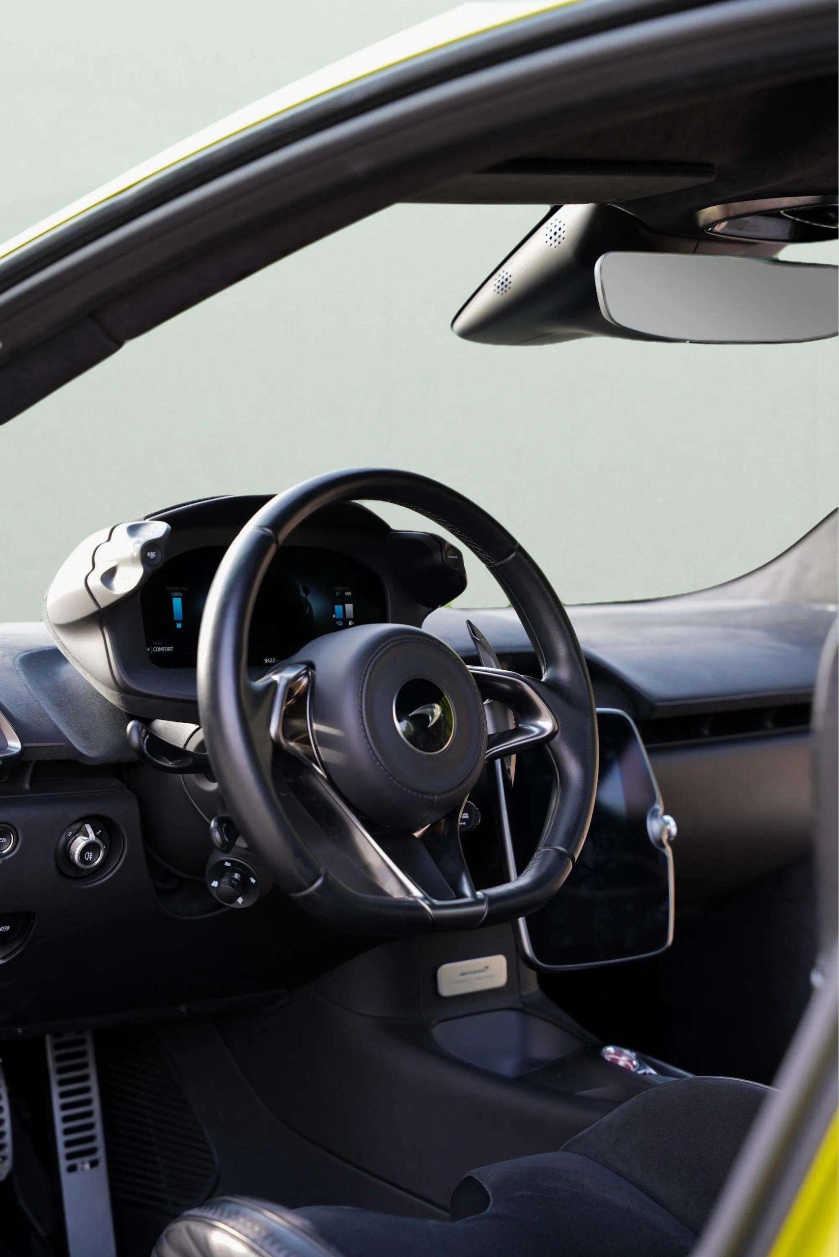 McLaren Artura (9)
