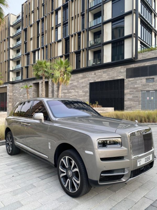 Rolls Royce Cullinan Full option 2021 Rental in Dubai
