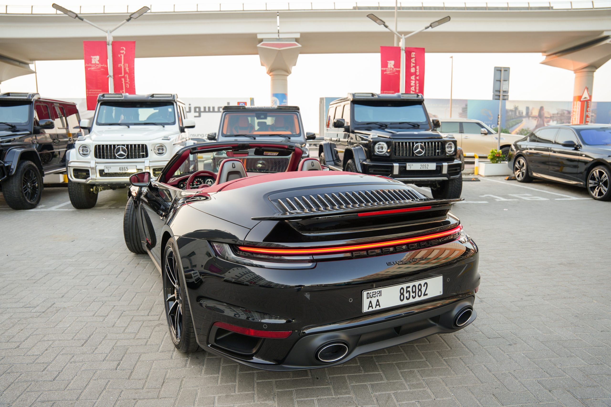 rent 911 turbo s in dubai 5