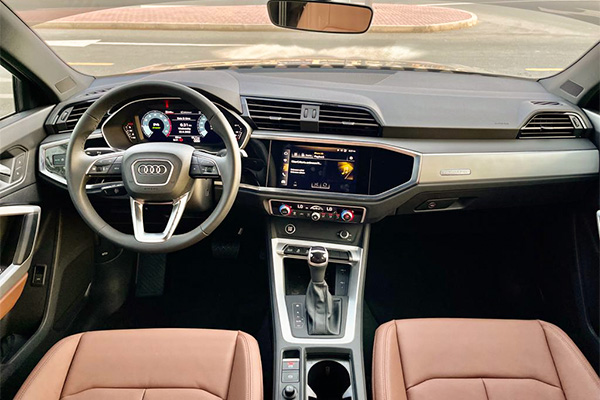 rent Audi Q3 Grey 4