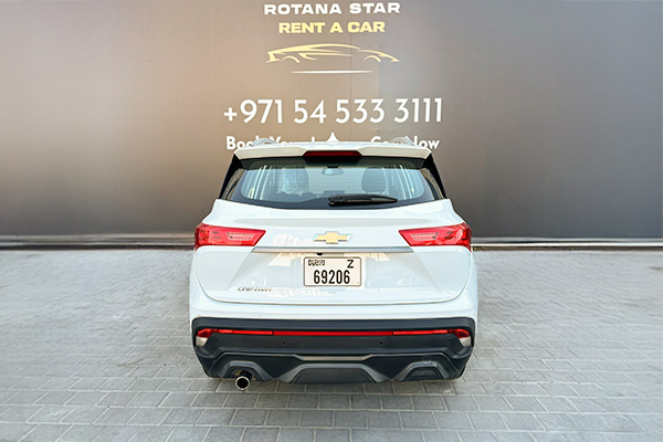 rent Chevrolet Captiva WHITE 2