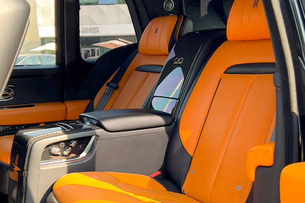 rent Cullinan Black Badge 5