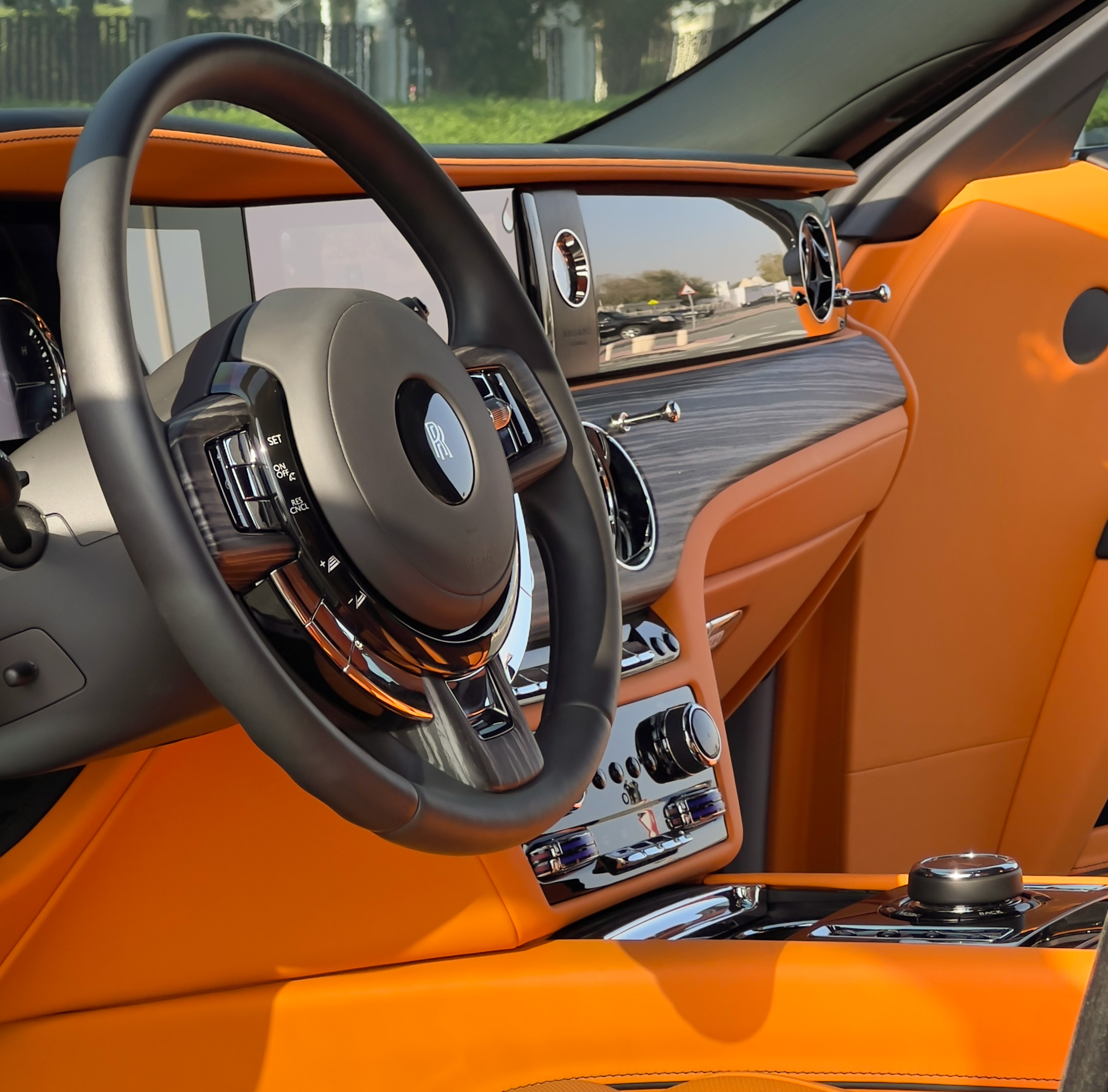 rent ROLLS ROYCE GHOST 6