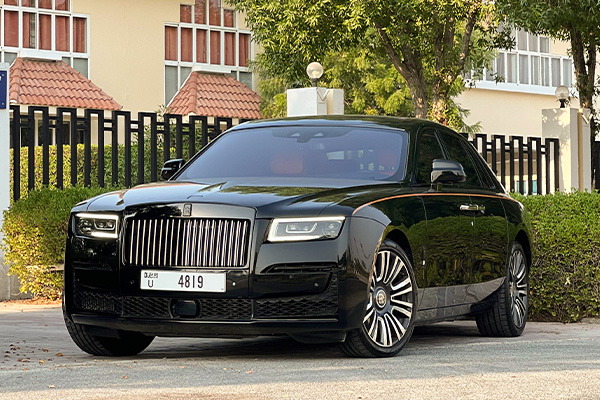 rent Rolls Royce Ghost Long Black 3