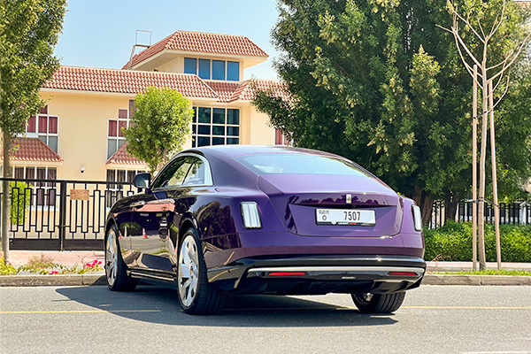 rent Rolls Royce Spectre 2