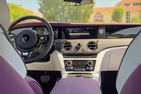 rent Rolls Royce Spectre 4