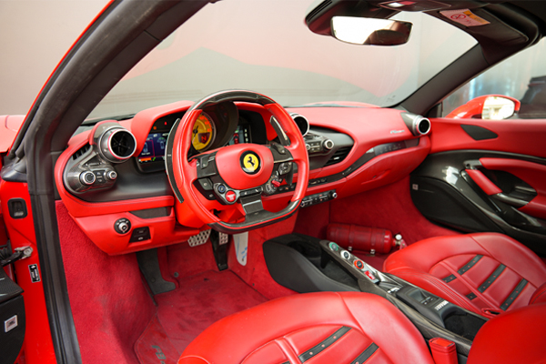 rent ferrari f8 dubai 4